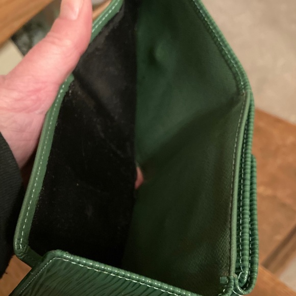 Louis Vuitton Soufflot w/Dust Bag & Elise Wallet Borneo Green Epi Like New! - Picture 16 of 16